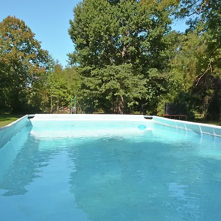 Pool In Valley Willa Artigat